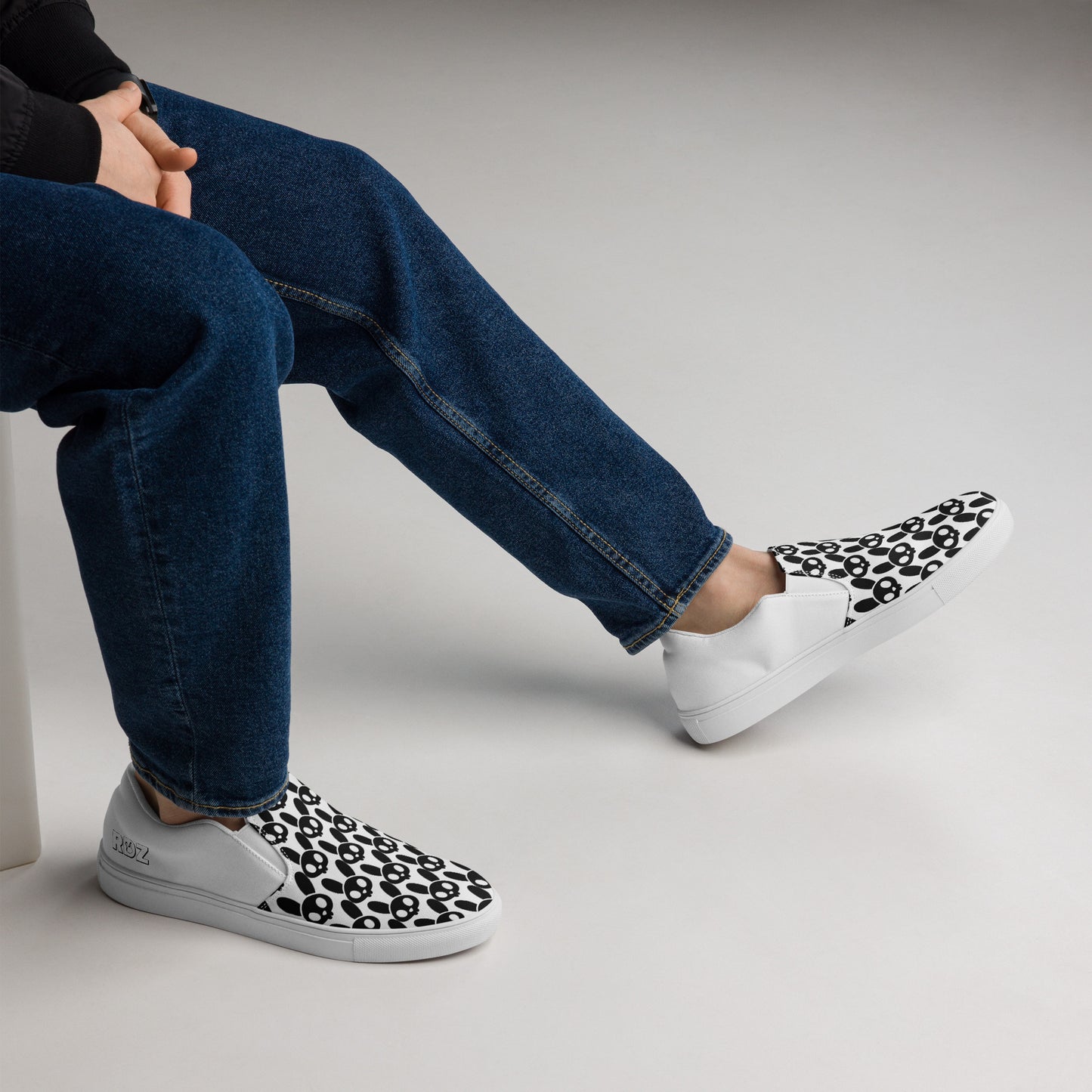 RDZ Pattern Men’s slip-on canvas shoes